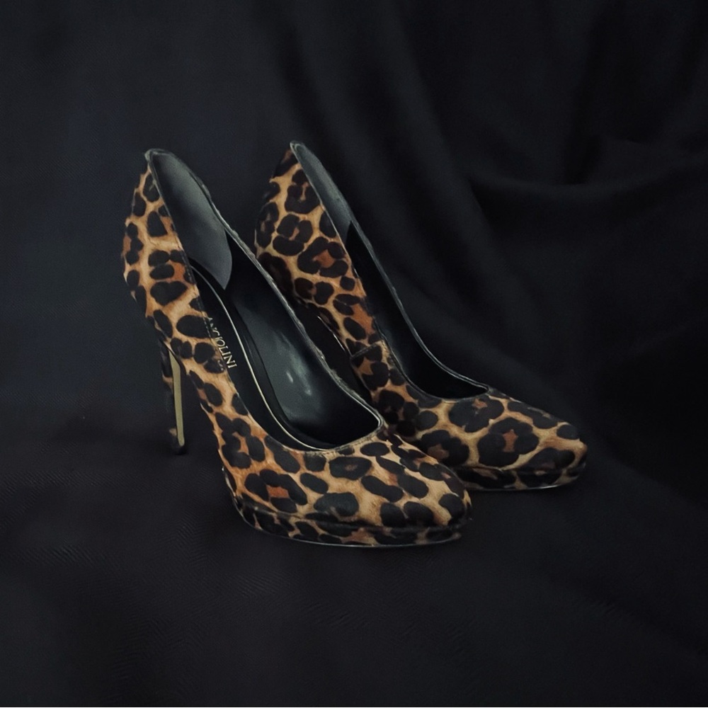 Womens Enzo Angiolini Calf Hair Platform Pumps